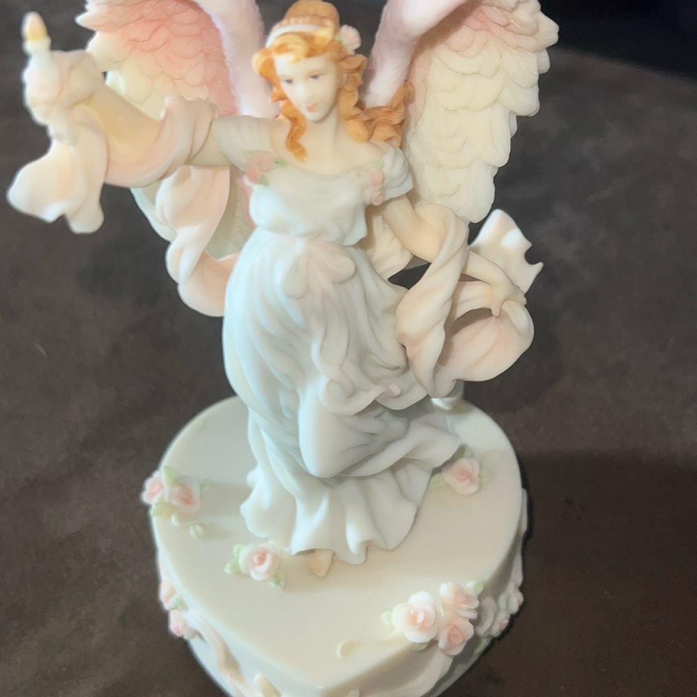“Seraphim Classics” Hope “Light In The Distance” Musical Figurine - Picture 1 of 7